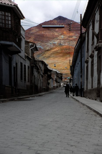 Bolivien: Der Cerro Rico in Potosi - Foto: Quetzal-Redaktion_ssc